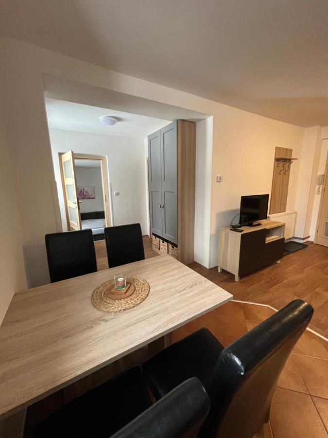 Apartment U Krize